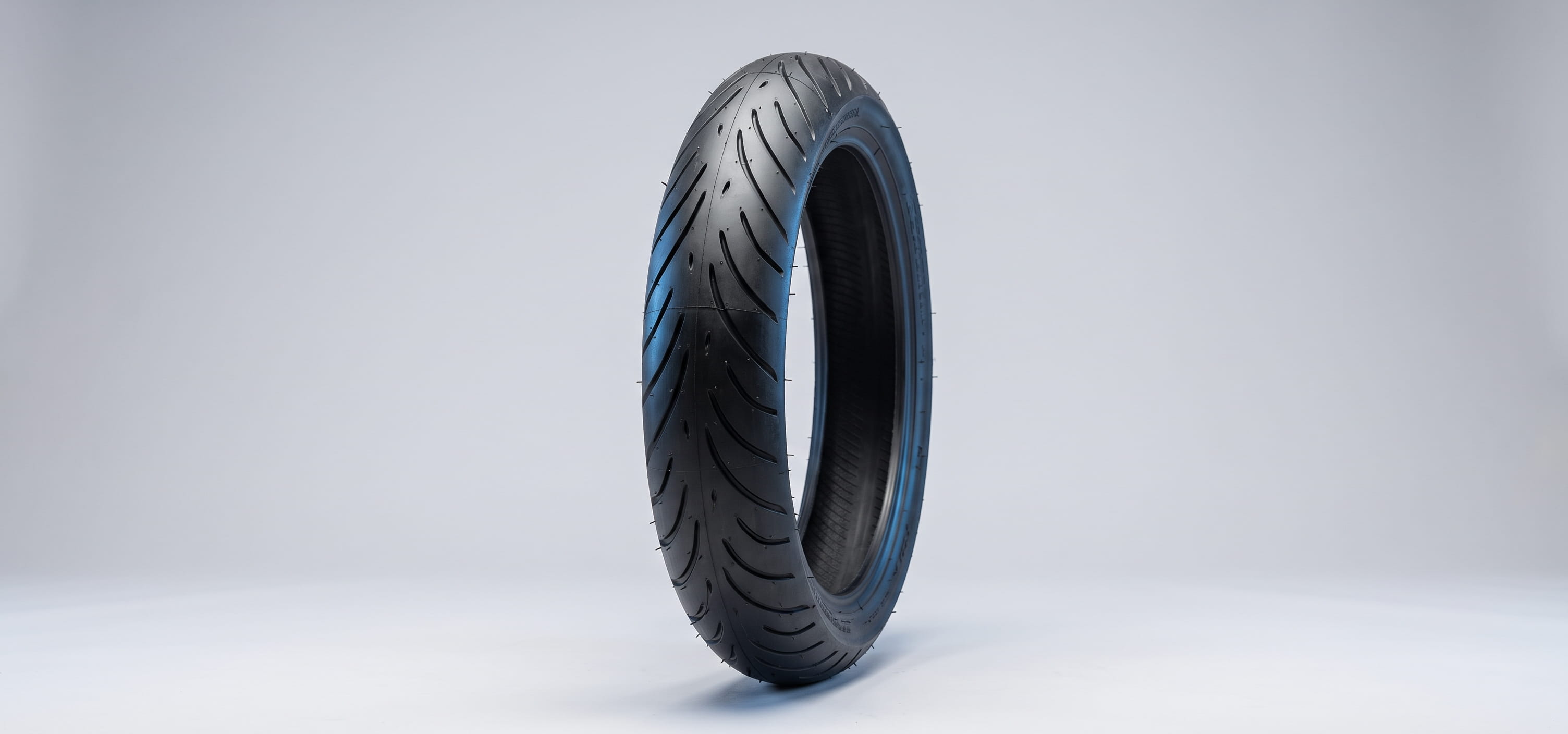 Pneu Moto Aro 17 100/80-17 Pirelli MT 60 Dianteiro
